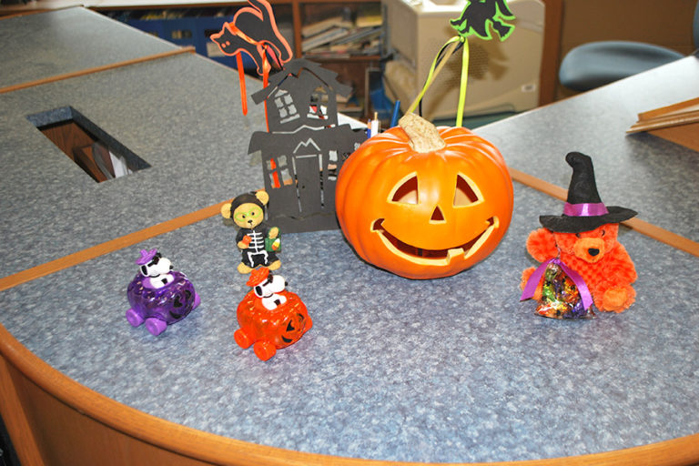 7 Tips for a Happy Halloween in the Library